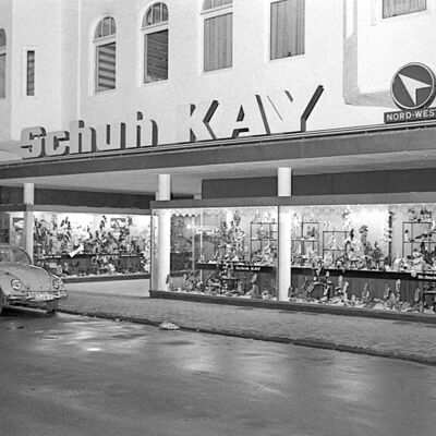K&ouml;nigstra&szlig;e 23 Schuh Kay 1968