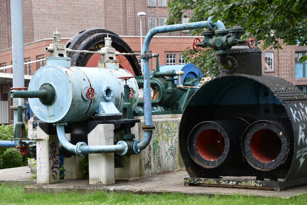 Bild vergr&ouml;&szlig;ern: Industriedenkmal am Hafen