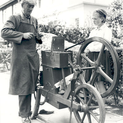 Scherenschleifkarren