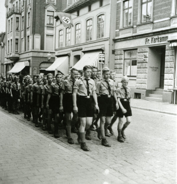 Bild vergr&ouml;&szlig;ern: Hitlerjugend