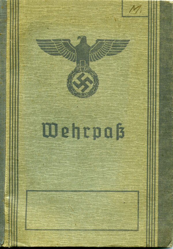 Bild vergr&ouml;&szlig;ern: Wehrpass