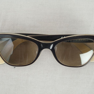 2004-0189 Sonnenbrille