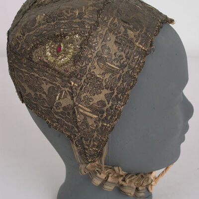 A-0327 Haube