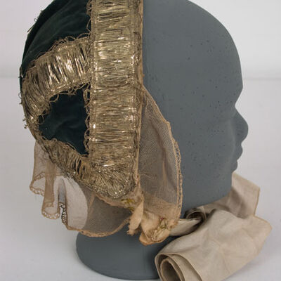 A-0330 Haube