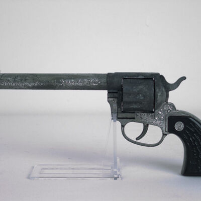 2010-0119 Spielzeugrevolver