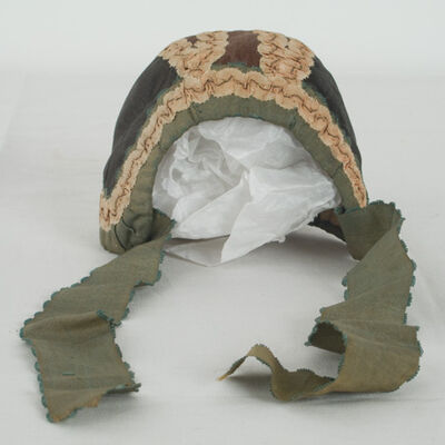 A-0645 Puppenhaube