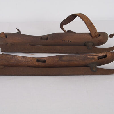 A-0143 Schlittschuhe