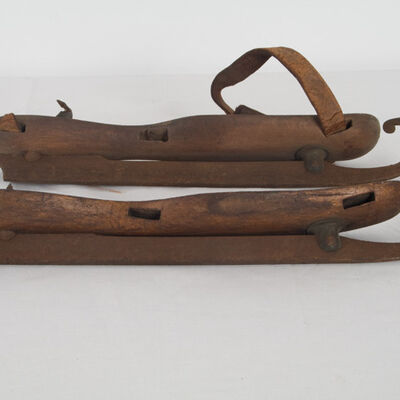 A-0144 Schlittschuhe