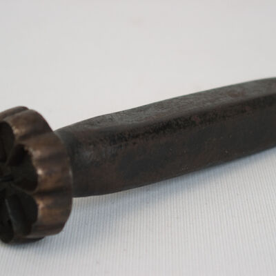 A-0901 Knopfform
