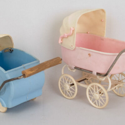kinderwelten-rosa-blau-puppenwagen
