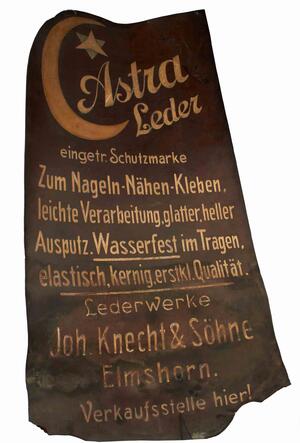 Bild vergr&ouml;&szlig;ern: werbeschild-leder-knecht-2015-0370-freigestellt-webversion